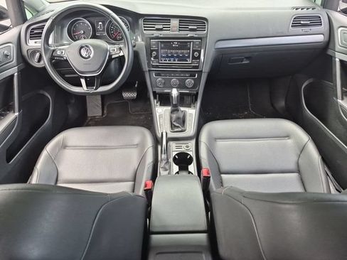 Used 2021 Volkswagen Golf 4-Door FWD image 20