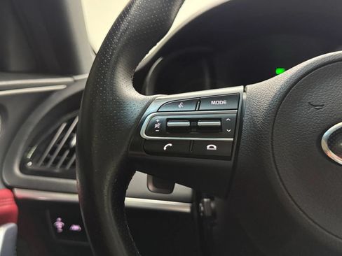 Used 2018 Kia Stinger GT2 AWD/4WD image 21