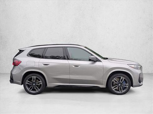 Certified 2025 BMW X1 M35i AWD/4WD image 4