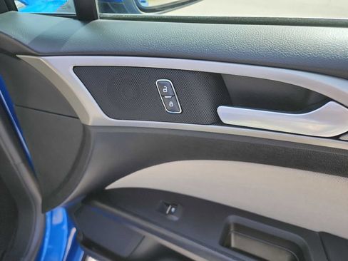 Used 2018 Ford Fusion S image 45