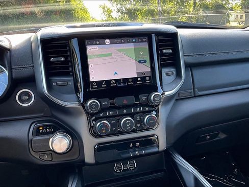 Used 2024 RAM 1500 Laramie image 9