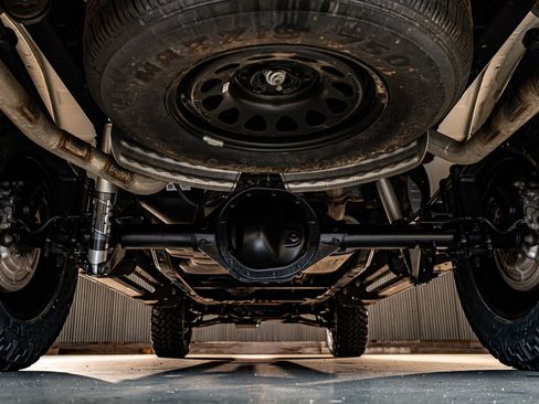 Used 2025 Chevrolet Silverado 1500 Custom Trail Boss w/ LPO, Dark Essentials Package image 15