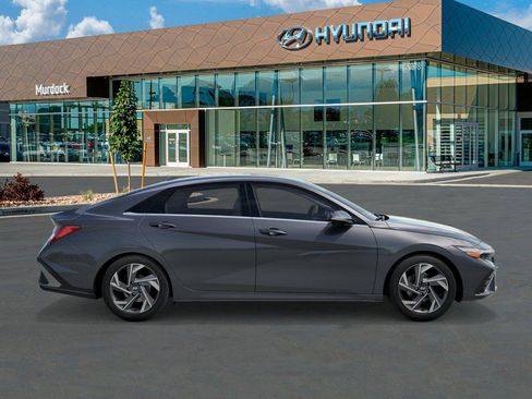 Certified 2026 Hyundai Elantra Limited FWD image 45