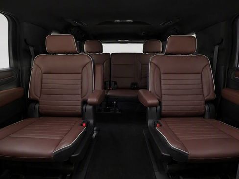 Used 2023 GMC Yukon XL Denali Ultimate AWD/4WD image 33