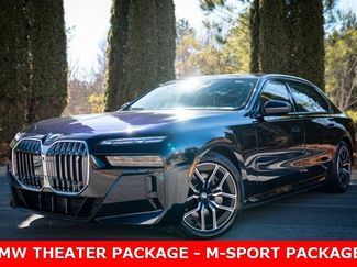 Used 2023 BMW i7 xDrive60 w/ Executive Package 2 video 1