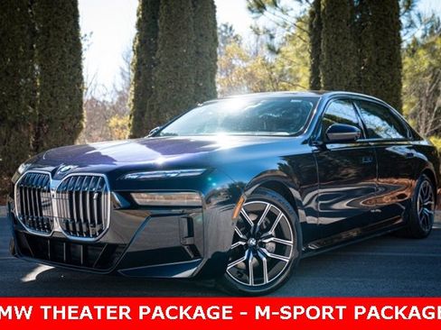 Used 2023 BMW i7 xDrive60 w/ Executive Package 2 image 1