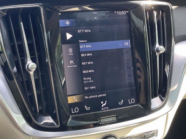 Used 2020 Volvo V60 T5 Cross Country AWD/4WD image 18