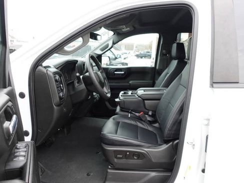 Used 2023 Chevrolet Silverado 1500 Custom w/ Rally Edition AWD/4WD image 17
