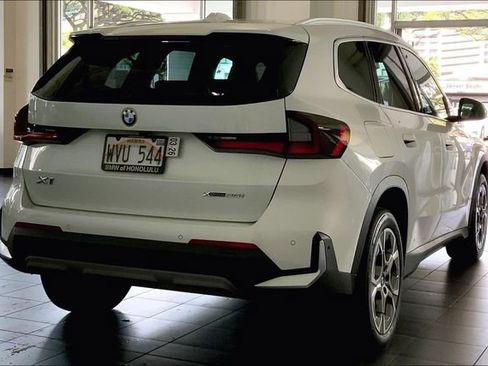 Certified 2023 BMW X1 xDrive28i w/ Convenience Package image 6