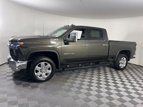 Used 2023 Chevrolet Silverado 2500 LTZ image 2