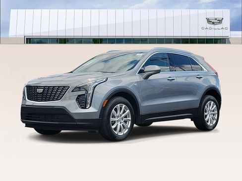 Certified 2023 Cadillac XT4 Luxury w/ Cold Weather Package FWD image 1