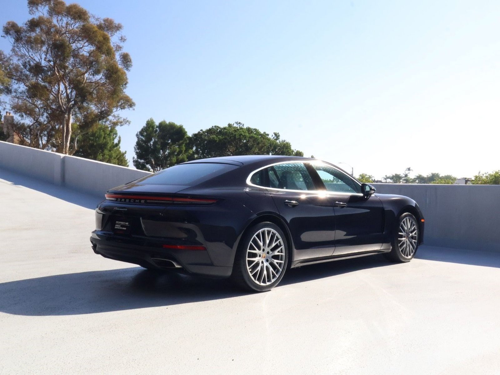 Certified 2024 Porsche Panamera w/ Premium Package RWD image 8
