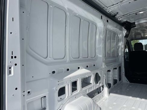 New 2026 Ford Transit 250 148 Medium Roof image 21