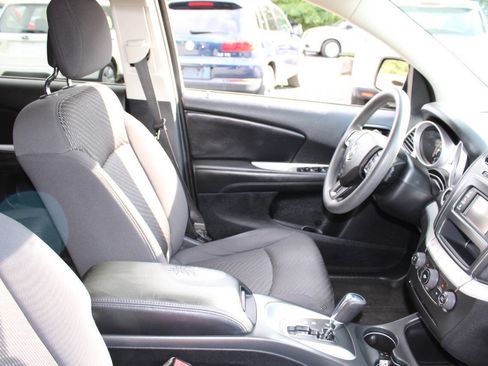 Used 2012 Dodge Journey SXT w/ Popular Equipment Group FWD image 11