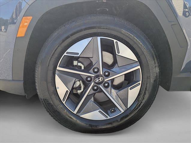 Used 2025 Hyundai Tucson SEL FWD image 9