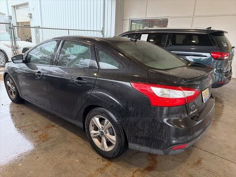 Used 2014 Ford Focus SE image 2