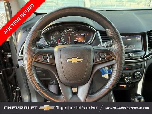 Used 2020 Chevrolet Trax LS w/ Tint and Cruise Package FWD image 13