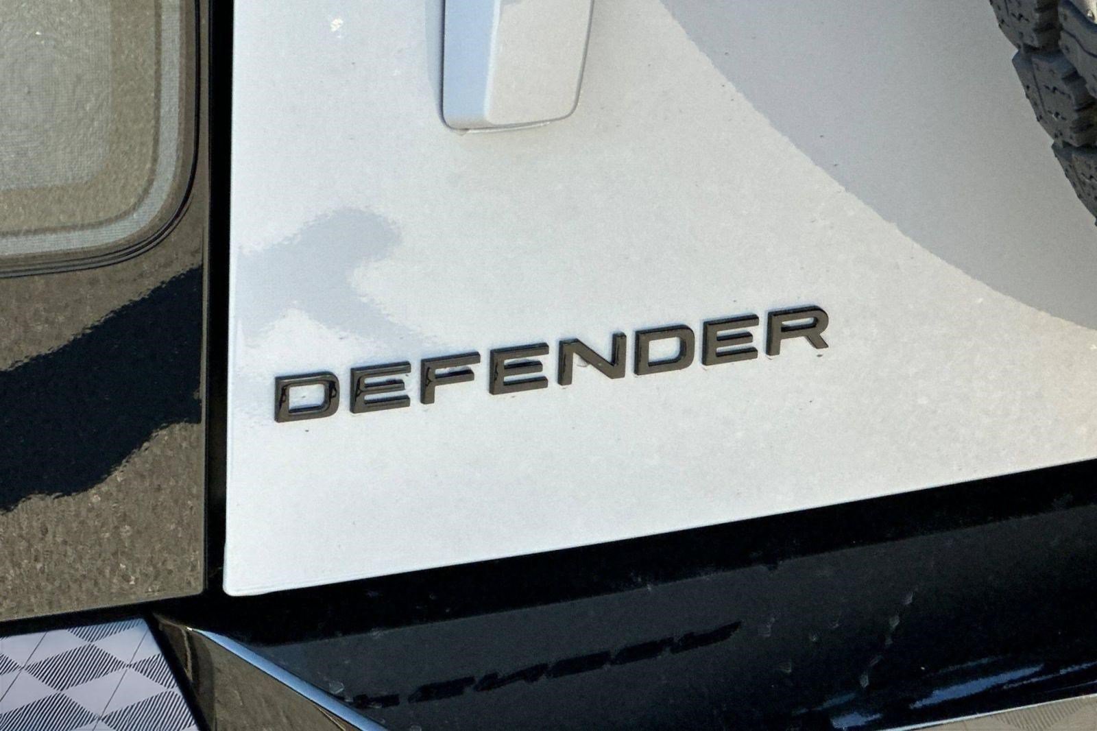 New 2026 Land Rover Defender 110 S AWD/4WD image 28