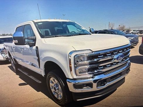 Used 2026 Ford F350 Lariat w/ Lariat Ultimate Package AWD/4WD image 4