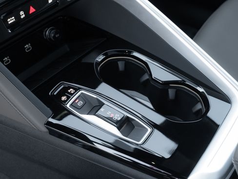 New 2025 Audi Q5 Premium image 18