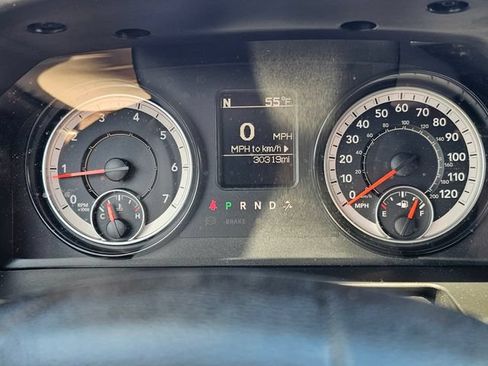 Used 2022 RAM 1500 Warlock AWD/4WD image 15