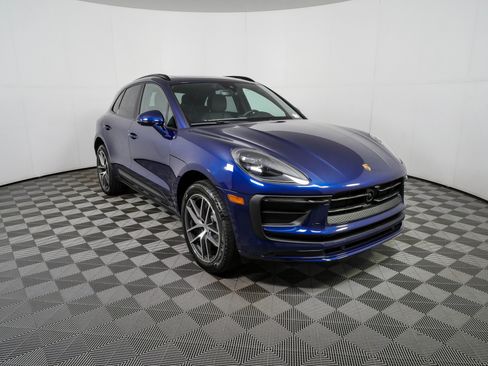 New 2026 Porsche Macan AWD/4WD image 28