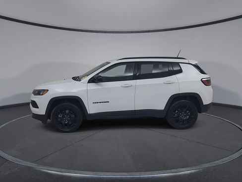 Certified 2025 Jeep Compass Latitude w/ Convenience Group AWD/4WD image 7