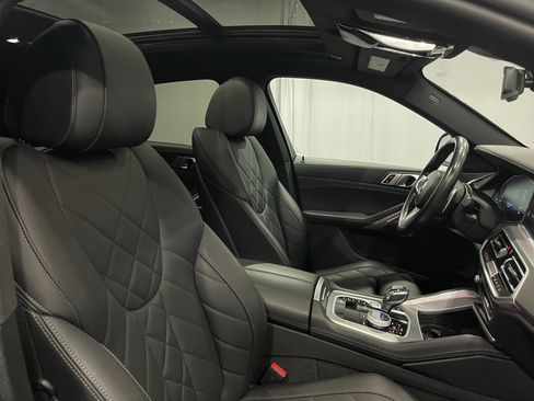 Used 2023 BMW X6 xDrive40i w/ M Sport Package image 16