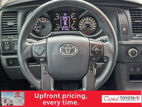 Used 2019 Toyota Sequoia SR5 AWD/4WD image 15