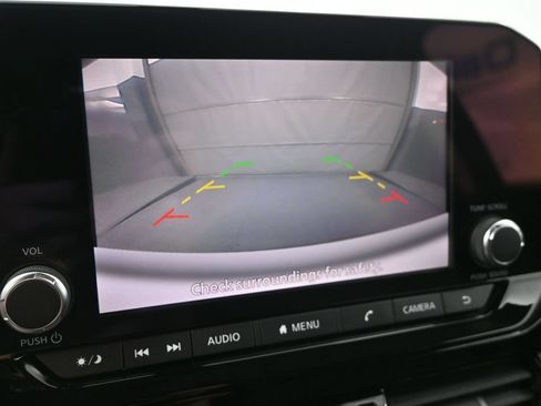 Used 2022 Nissan Pathfinder SV w/ SV Black Package FWD image 19