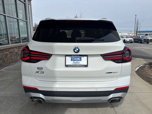 Used 2023 BMW X3 xDrive30i image 4