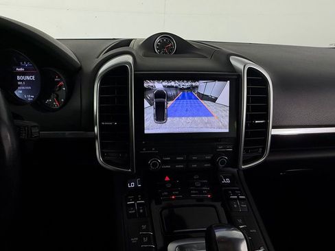 Used 2018 Porsche Cayenne Platinum Edition AWD/4WD image 12