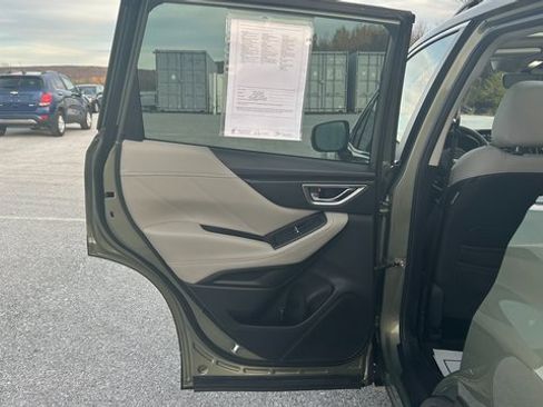 Used 2020 Subaru Forester Limited image 37