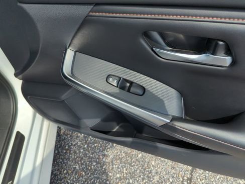 Used 2022 Nissan Sentra SR FWD image 32