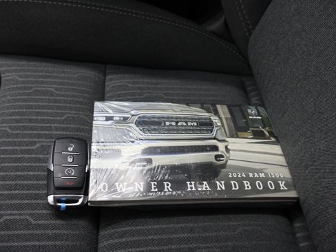 Used 2024 RAM 1500 Big Horn AWD/4WD image 56