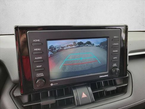 Used 2021 Toyota RAV4 LE FWD image 22