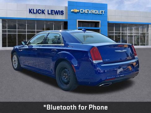 Used 2021 Chrysler 300 Touring w/ Driver Convenience Group RWD image 5