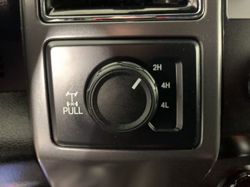 Used 2019 Ford F150 XLT w/ Equipment Group 302A Luxury AWD/4WD image 25