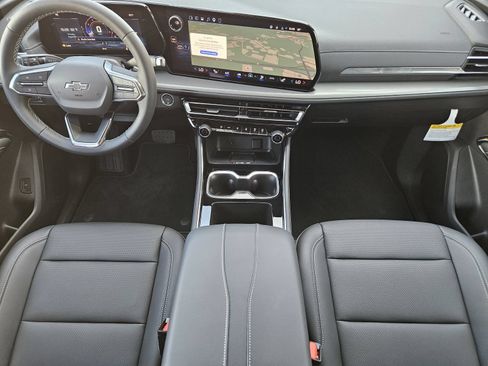 New 2027 Chevrolet Traverse LT w/ Midnight/Sport Edition FWD image 25
