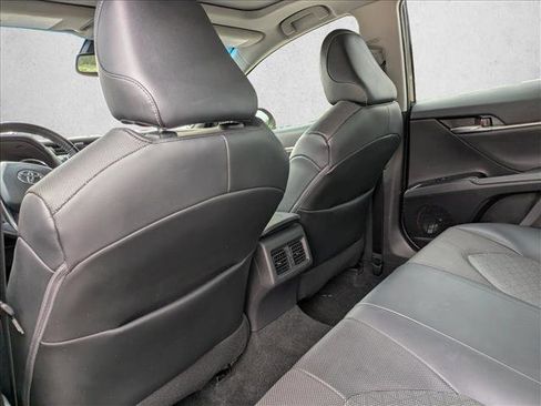 Used 2020 Toyota Camry XSE image 12