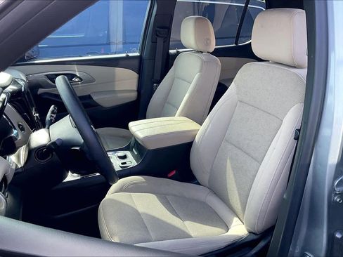 Certified 2023 Chevrolet Traverse LS image 23