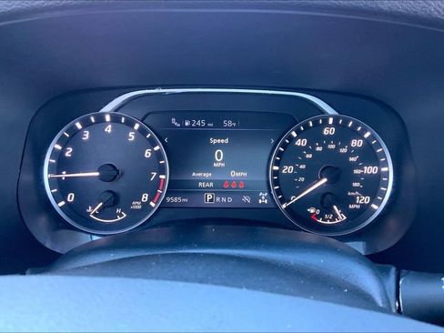 Used 2024 Nissan Frontier SL w/ Technology Package image 10