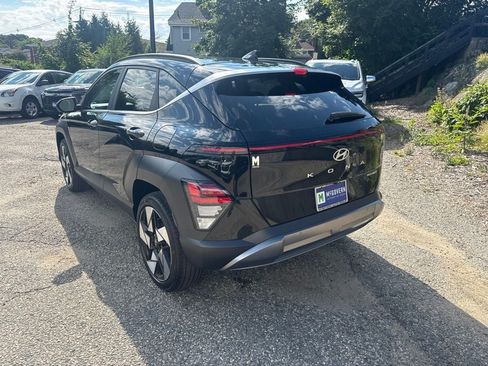 Certified 2024 Hyundai Kona Limited AWD/4WD image 4