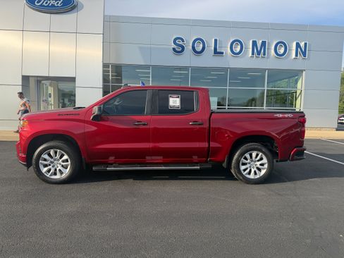 Used 2021 Chevrolet Silverado 1500 Custom w/ LPO, Dark Essentials Package AWD/4WD image 8