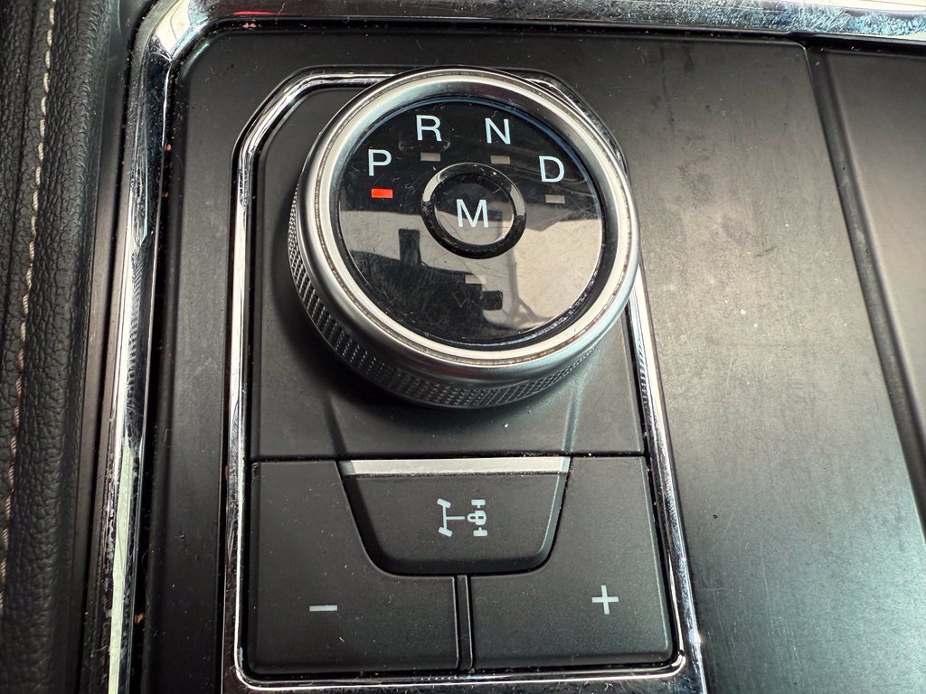 Used 2022 Ford Expedition XLT AWD/4WD image 24