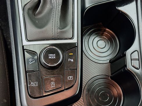 Used 2025 Kia Sportage LX image 24