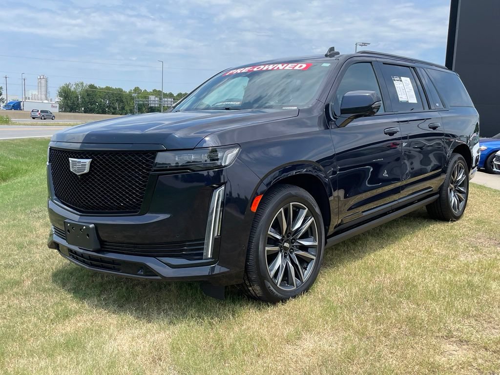 Used 2022 Cadillac Escalade ESV Sport Platinum AWD/4WD image 4