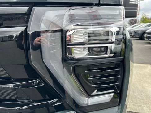 Used 2026 Chevrolet Silverado 3500 LTZ w/ LTZ Plus Package AWD/4WD image 9