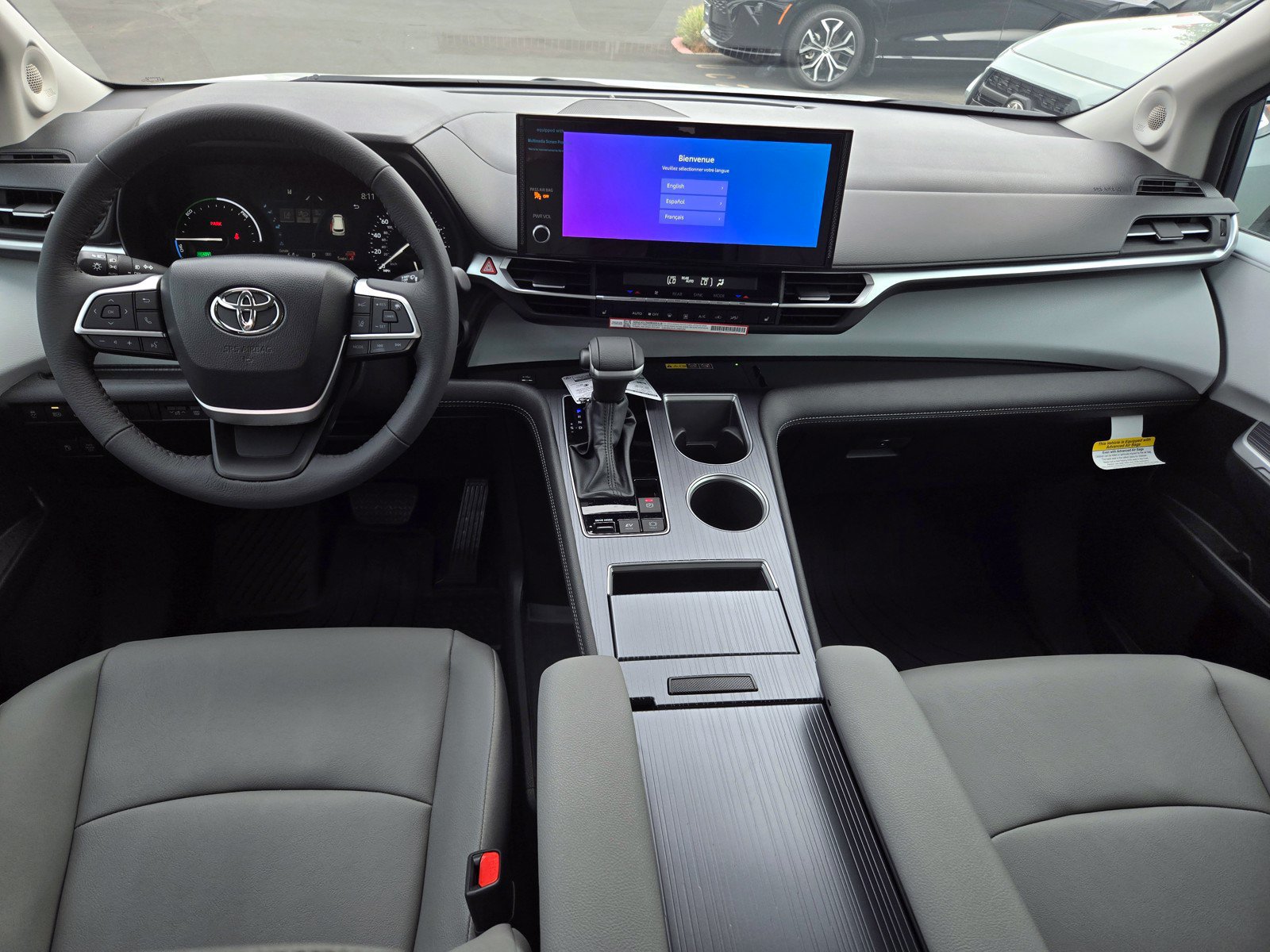 Certified 2026 Toyota Sienna XLE FWD image 14