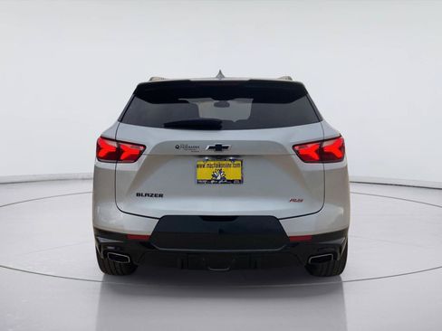 Used 2022 Chevrolet Blazer RS FWD image 4